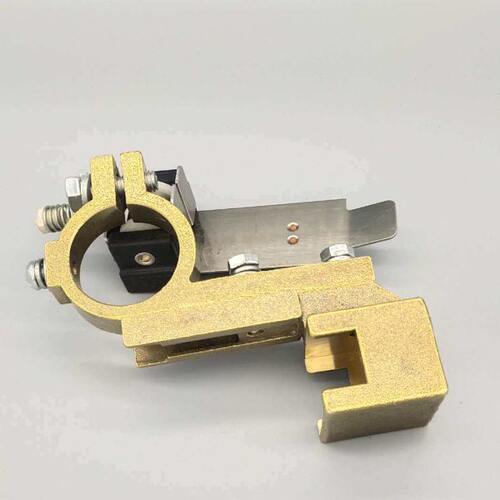 25*32碳刷架生产铸铜4500KW刷握QF-K5-2汽轮发电机