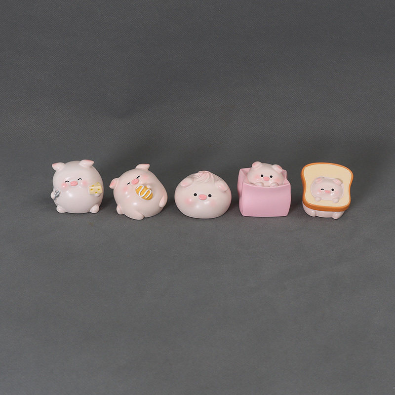 萌趣包子猪吃货小猪摆件可爱治愈桌面汽车装饰品男V友女生生日礼