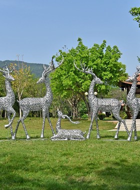 户外铁艺梅花鹿雕塑不锈钢园林景观装饰小品动物草坪绿化落地摆件