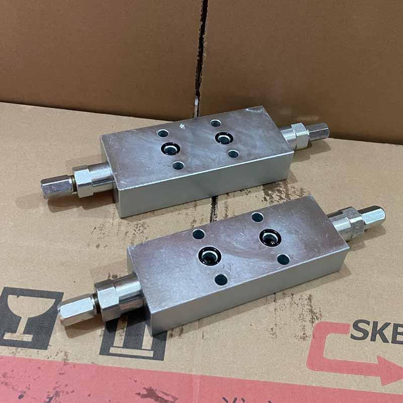 25220B-22X1.5管式双向液压平衡阀