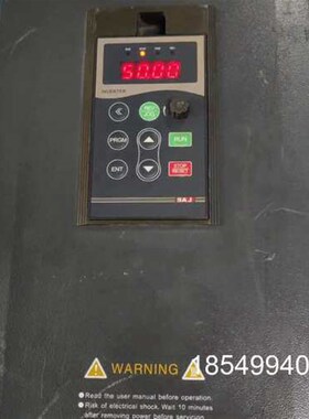 议价三晶变频器15KW,8000B-4T015FB。实物拍摄成色