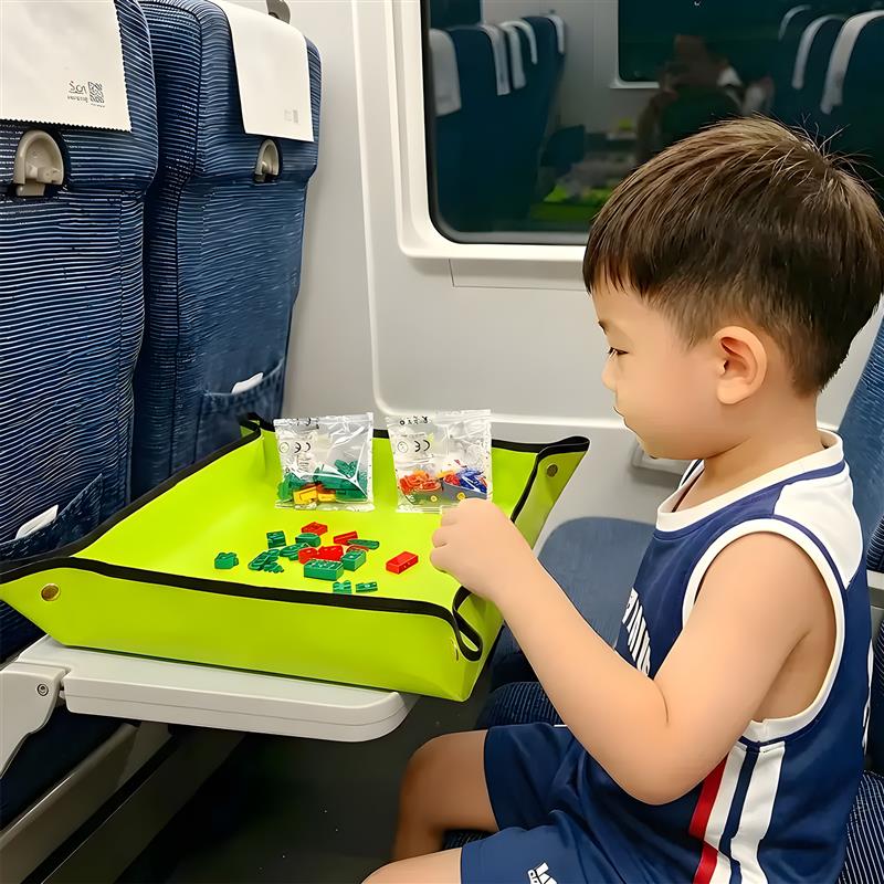 旅行高铁玩具垫飞机打发时