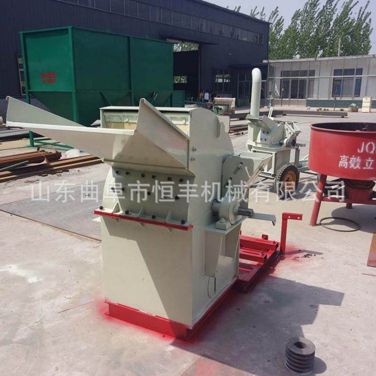 果木原料粉碎机木材粉碎机视频移动式园林树枝粉碎机