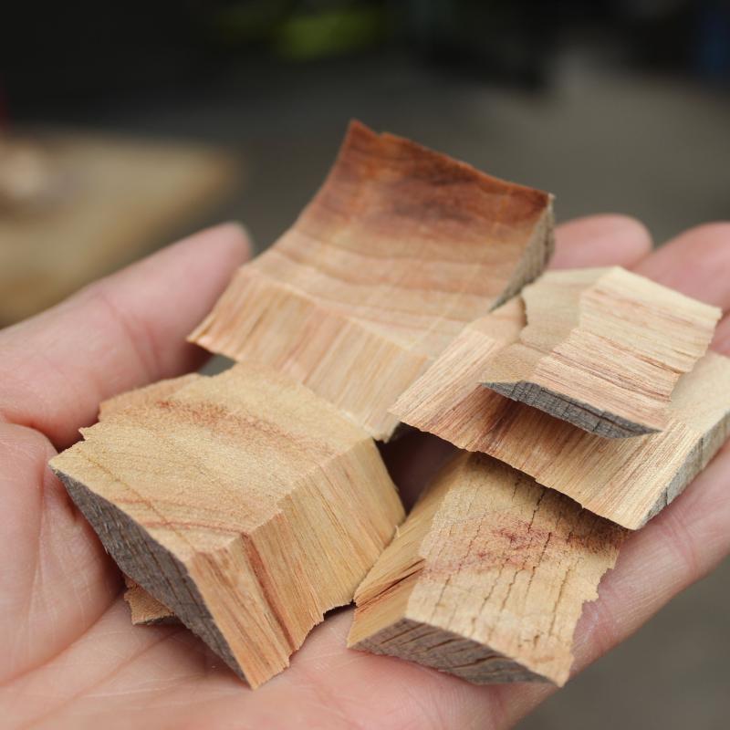 地板专用防蛀天然芳樟老根片纯原木红香樟木块条实木防虫剂潮粉屑