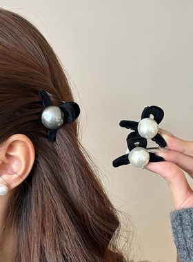 冬天发饰黑色植绒珍珠小抓夹秋冬半扎鲨鱼夹高级感前额侧边碎发夹