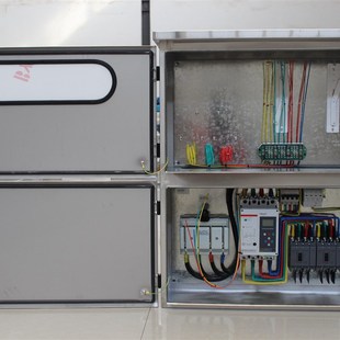 100KW二汇一并网箱光伏配电箱防孤岛重合闸断路器二进一出汇流箱