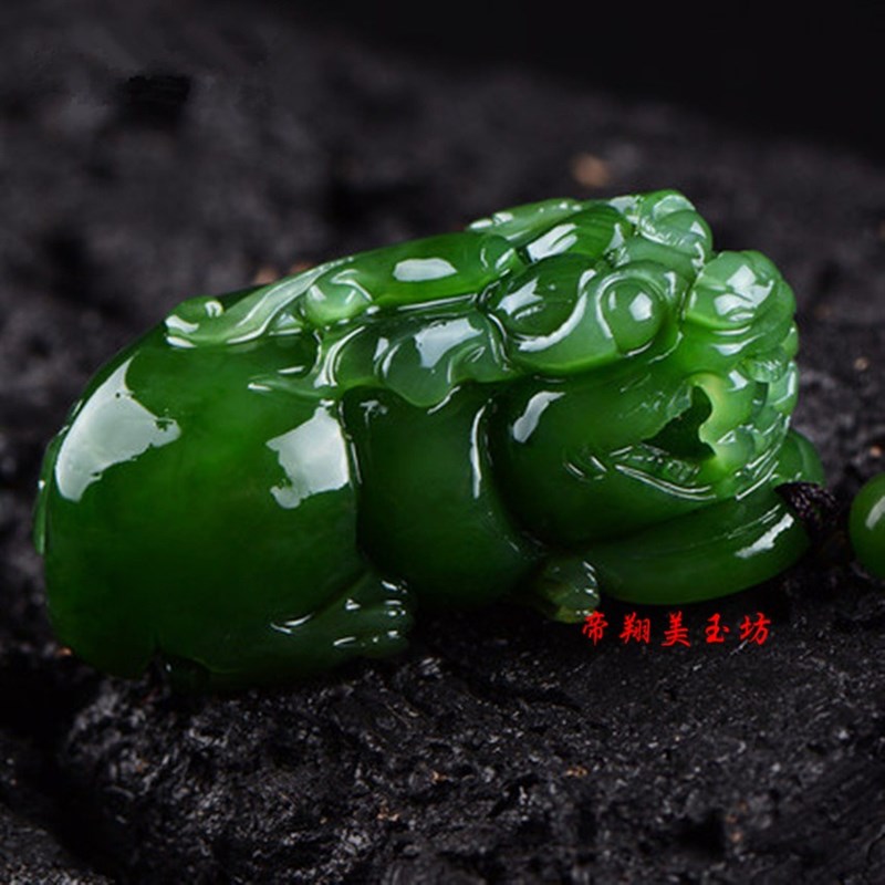 新疆和田玉碧y玉貔貅吊坠男女款