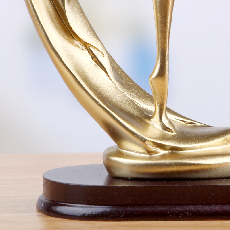 家里客厅酒柜装饰品小摆件可爱人物女孩工艺品卧室内房间摆设创意