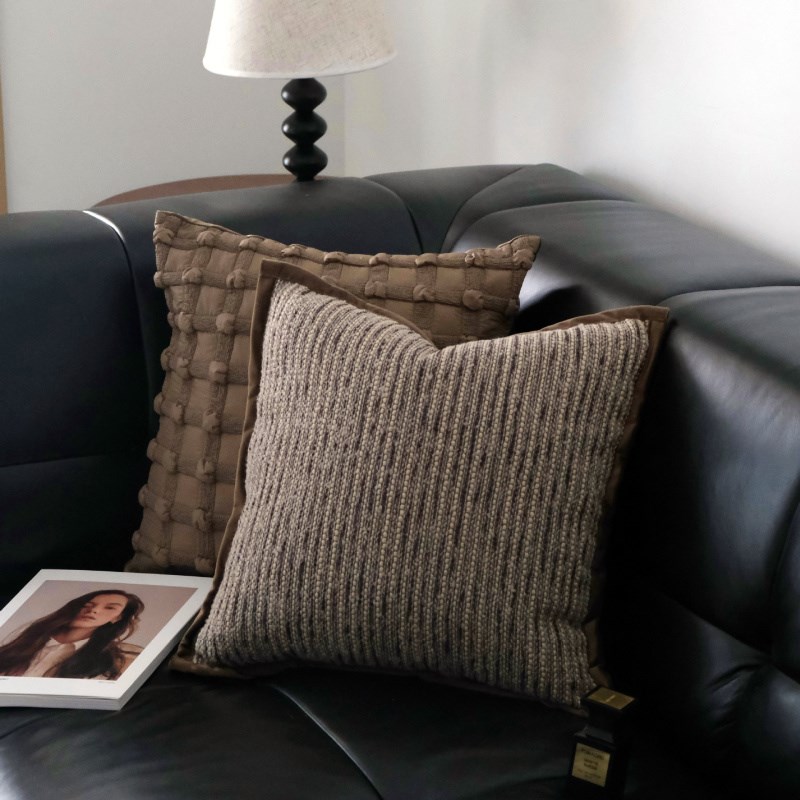 棕色系侘寂风条纹宽边抱枕腰枕抱枕客厅沙发靠垫样板间靠枕
