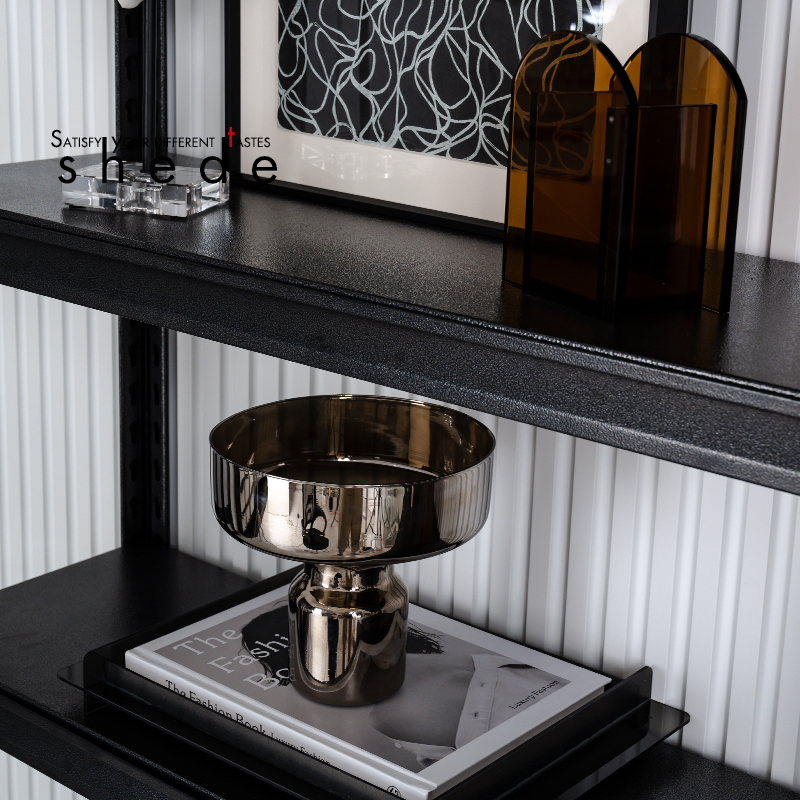 现代样板房间书房书柜软装饰品花瓶烛台相框陈列展示摆件装