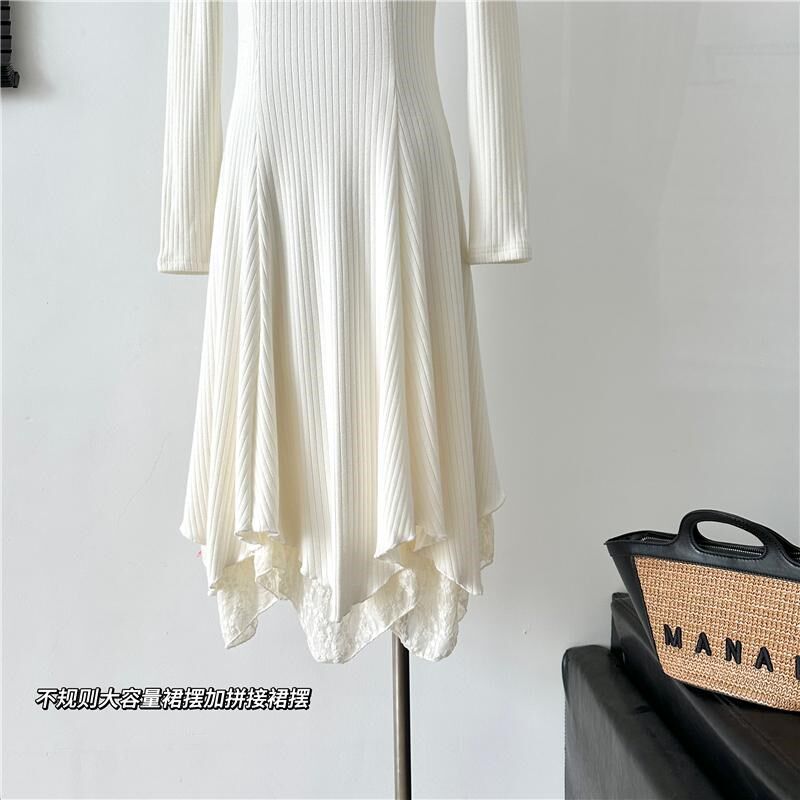 栀子白茶法式长袖拼接蕾丝针织连衣裙女秋冬加绒加厚内搭白色长裙