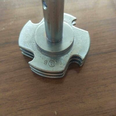 子雨捆草机华德捆草机夹绳盘