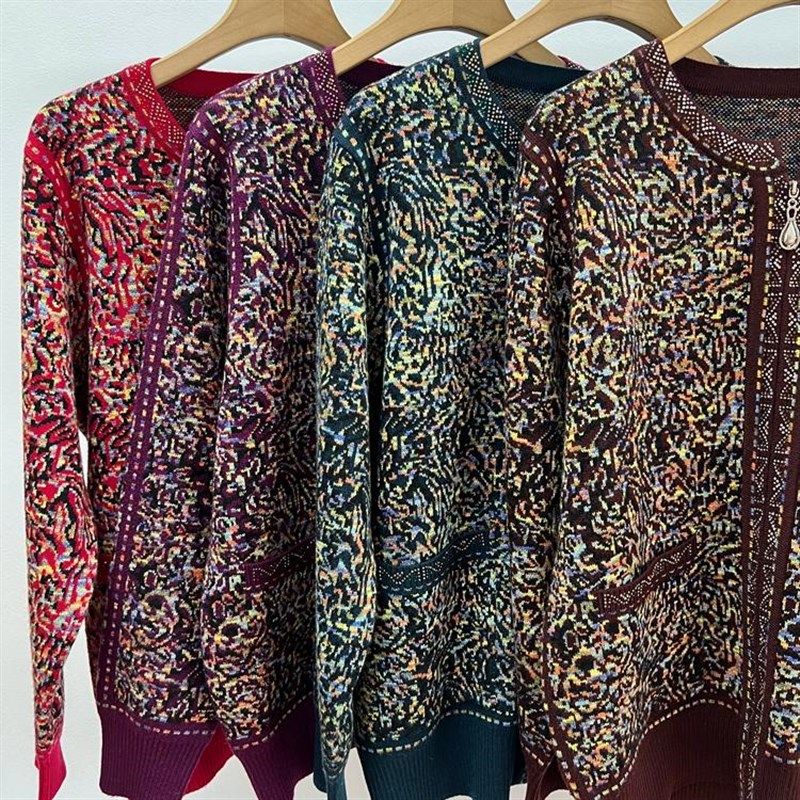 秋冬奶奶装加厚外套针织宽松大码上衣拉链开衫中老年妈妈装女毛衣