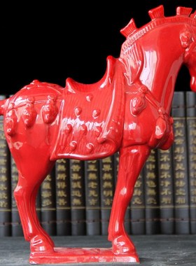 唐三彩陶瓷马摆件三花高樱红马工艺品桌面博古架办公书架餐桌摆设