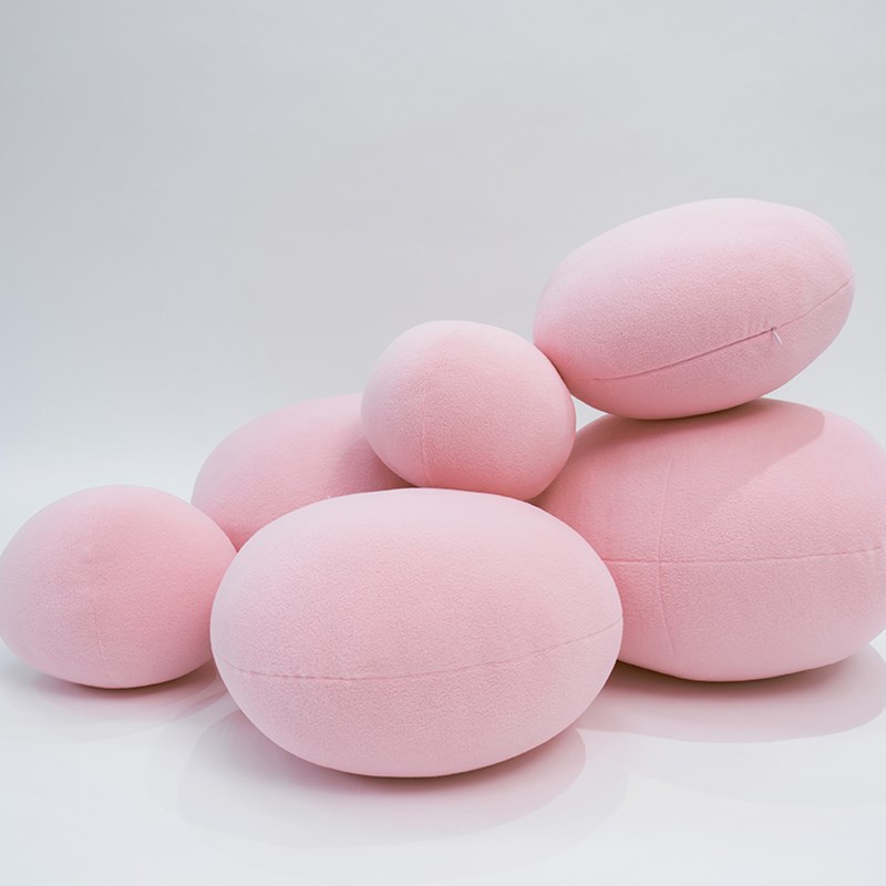 趋然圆形石头枕彩色款可爱办公室午睡抱枕卧室床少女心球形靠垫