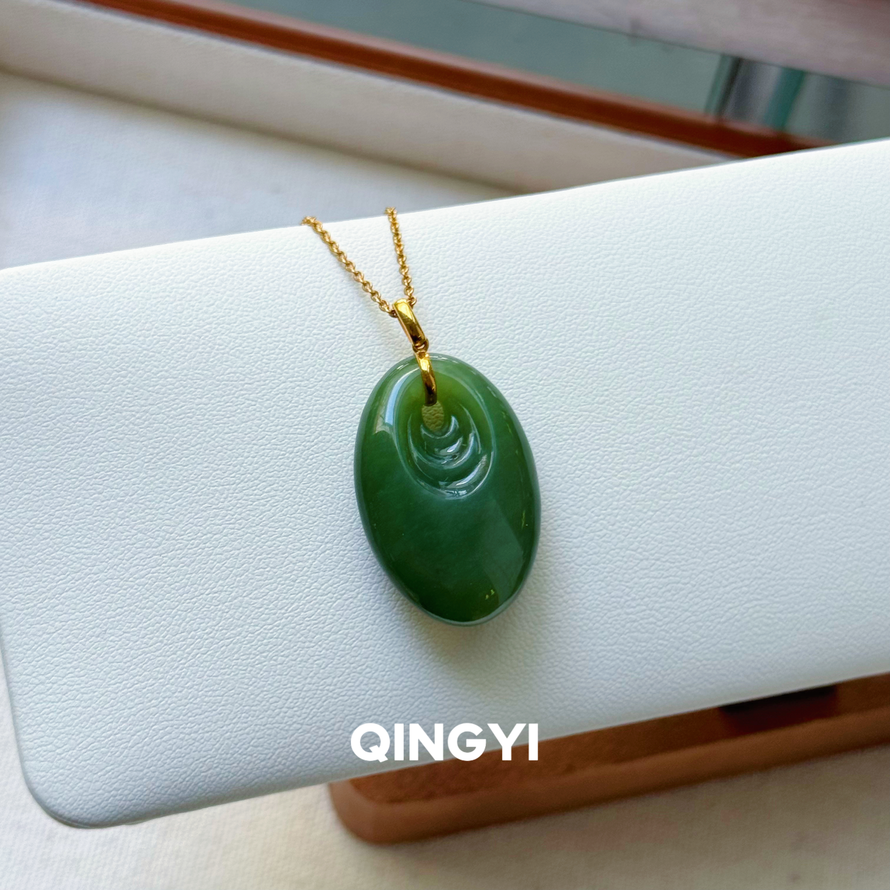 天然正品俄料和田玉碧玉无事牌吊坠18K金女款玉石挂件玉坠送礼物