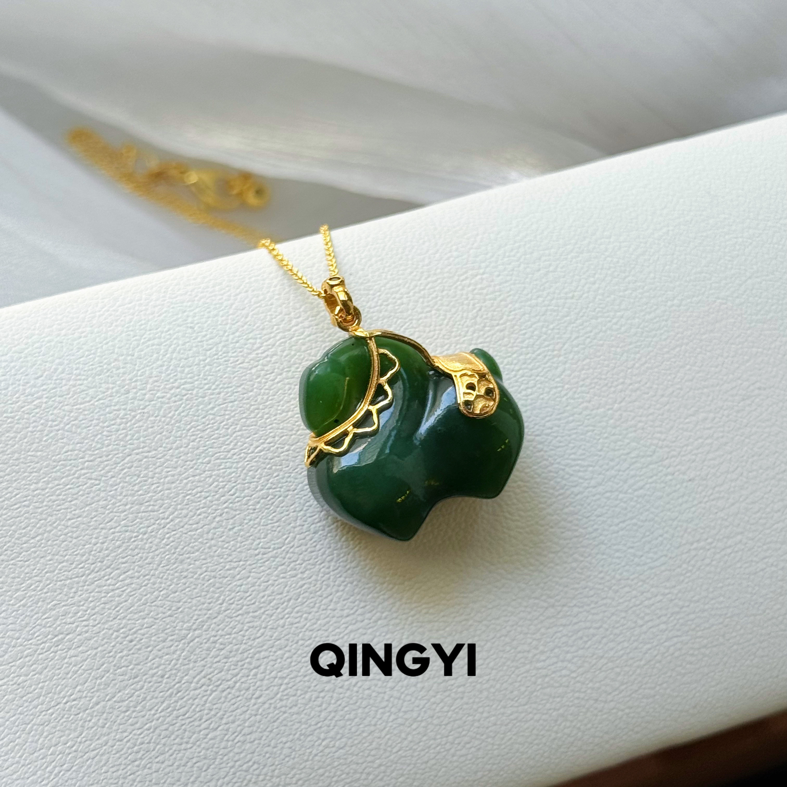天然俄料和田玉碧玉吊坠s925银镶马上有财女款玉石挂件送女友礼物