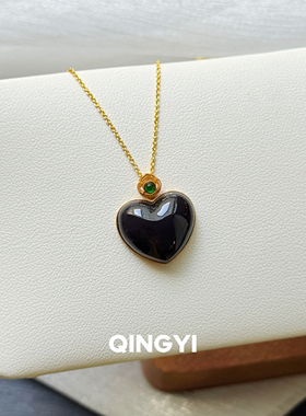 天然青海料和田玉爱心吊坠18k金女款心形玉石挂件送朋友闺蜜礼物