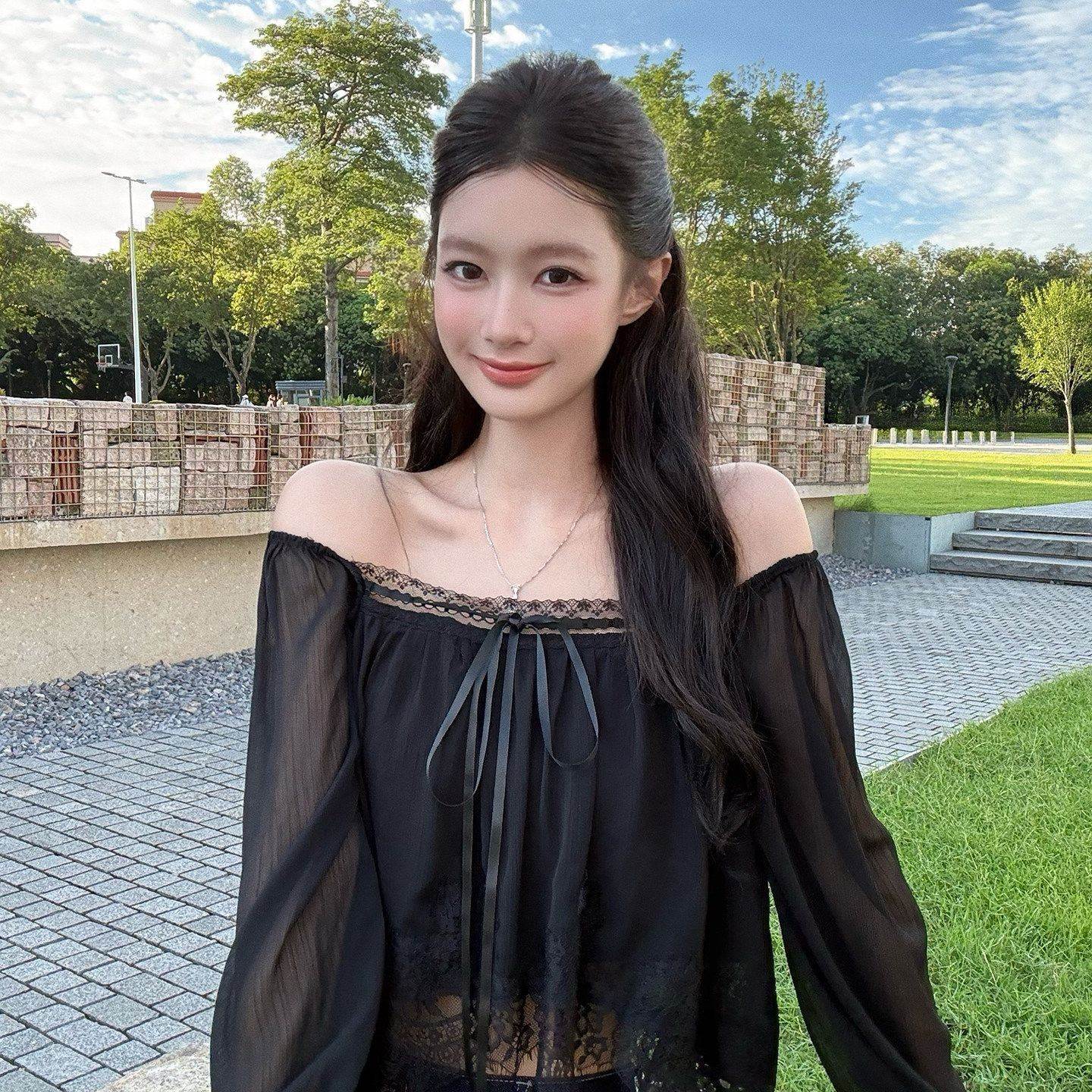 蕾丝边喇叭长袖雪纺衫女春季短款上衣