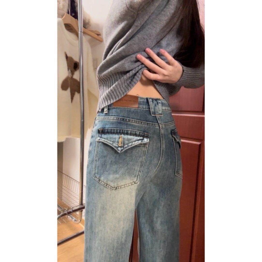 美式复古不贴腿直筒微喇牛仔裤女2026年设计感中腰辣妹喇叭裤子女