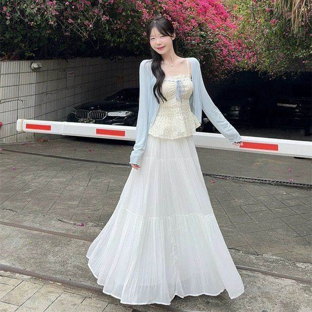 甜美风碎花蕾丝边绑带遮肚子吊带上衣开衫雪纺百褶裙一整套装穿搭