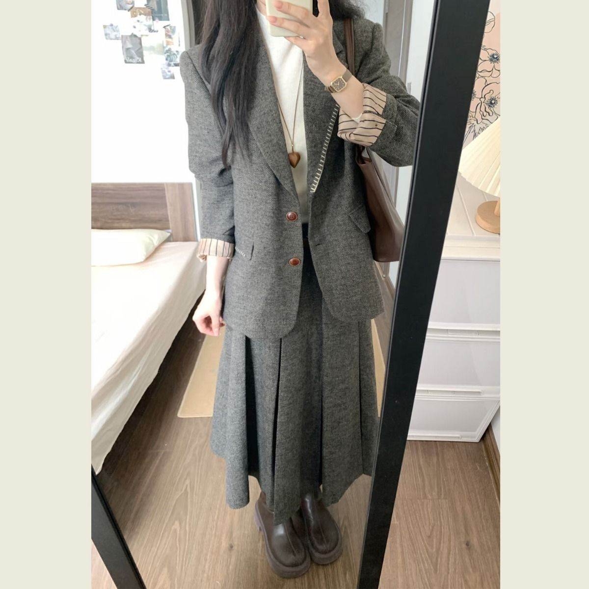 慵懒风宽松外套百褶半身裙套装女2026秋季新款遮肉显瘦百搭两件套