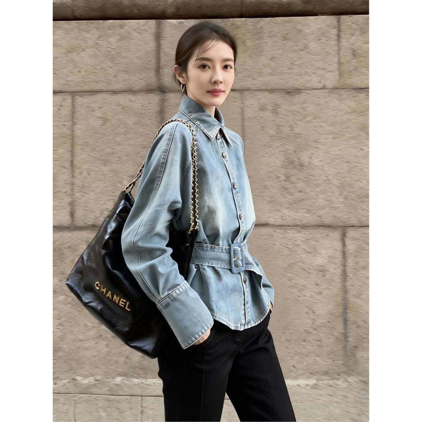 2026超火减龄蓝色翻领长袖牛仔衬衫女设计感小众独特漂亮新款小衫