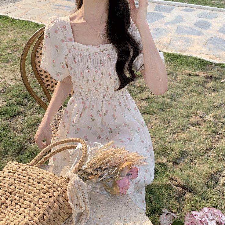 小清新碎花裙子夏季桔梗显瘦胖MM收腰气质方领初恋连衣裙