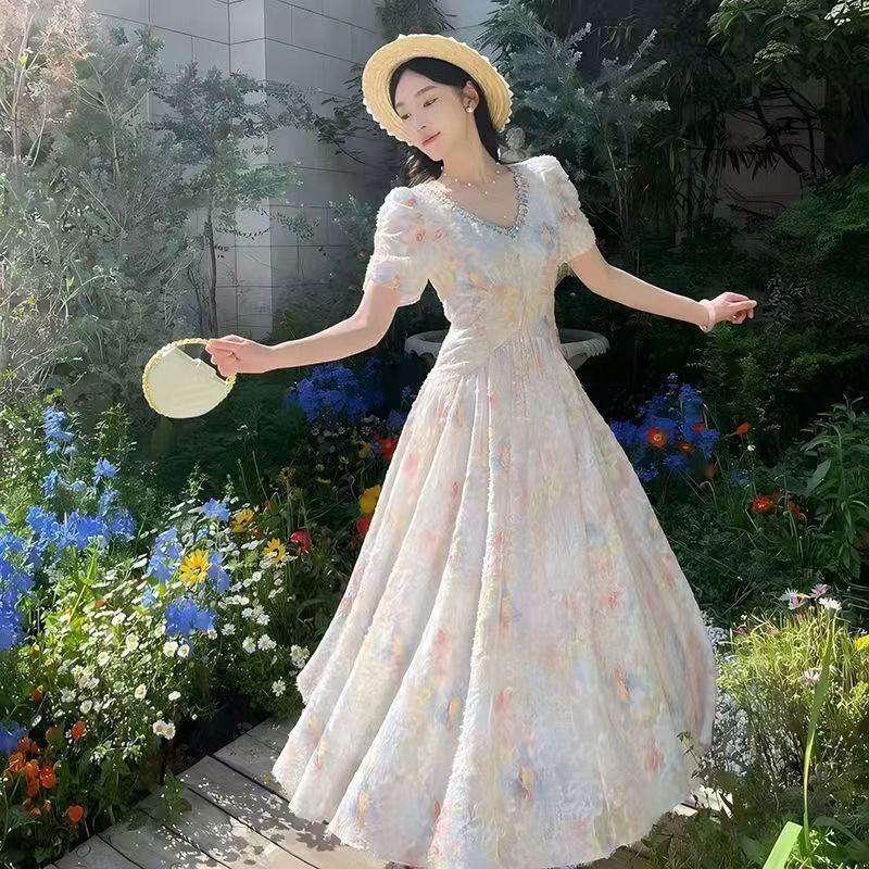 夏季新品短袖连衣裙法式甜美风碎花大摆裙气质茶歇出片显瘦长裙