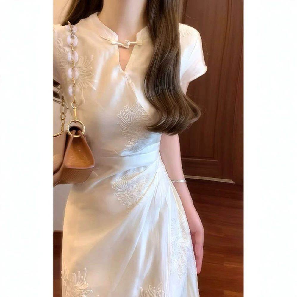 新中式国风改良白色旗袍连衣裙女夏2026新款小个子高级感汉服长裙