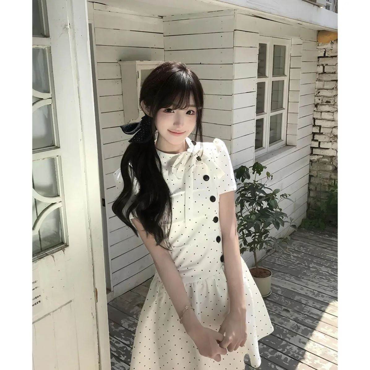韩系少女新款波点风波连衣裙夏季学院显瘦设计2026短裙蝴蝶结清新