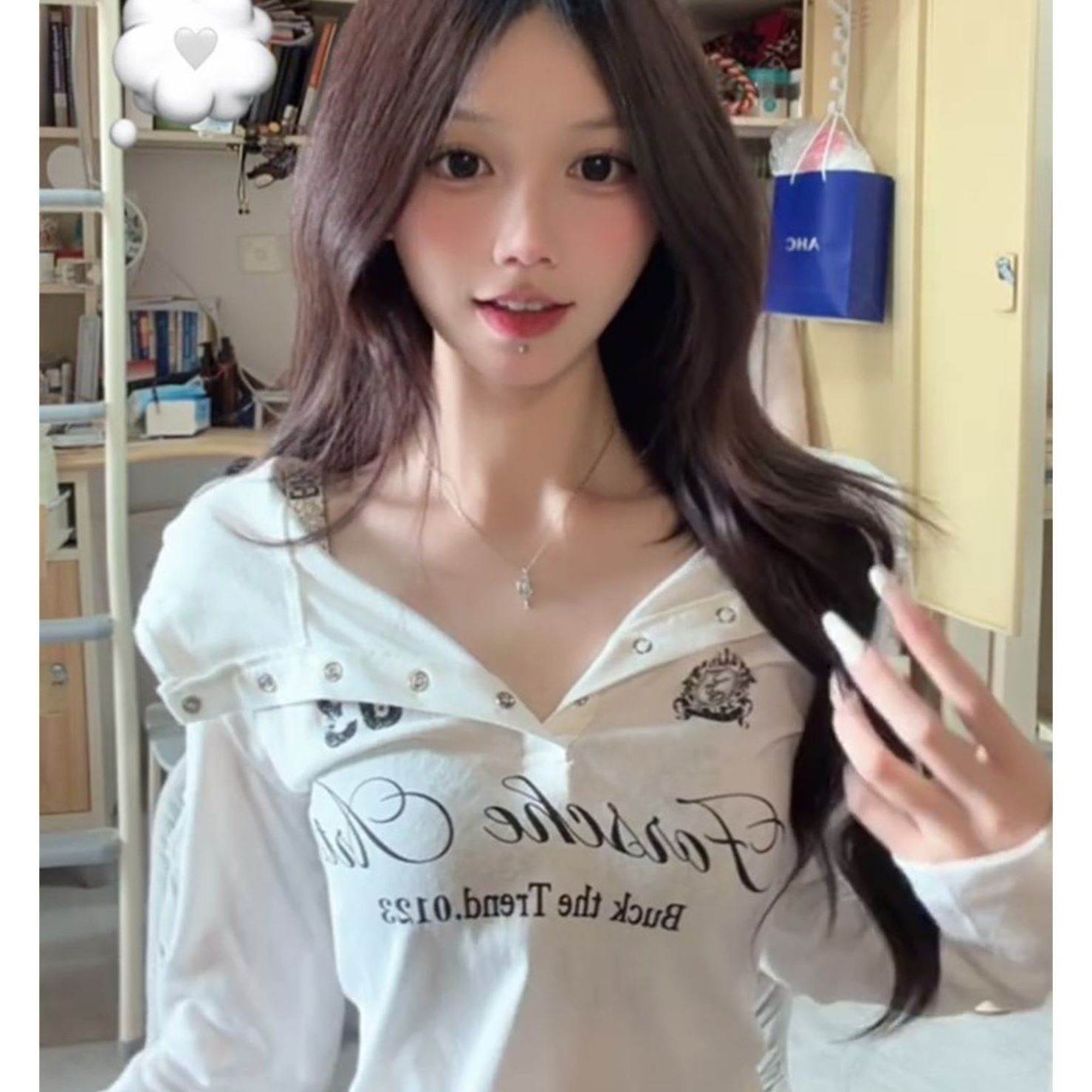 韩系辣妹白色印花半开罩衫连帽长袖t恤女春秋新款修身显瘦上衣ins