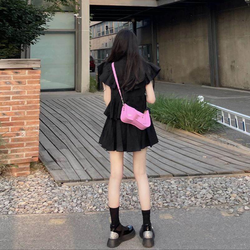 赫本小黑裙高级感独特超好看连衣裙子网红流行欧货2026新款女夏季