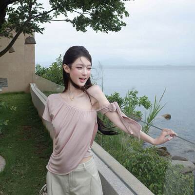 温柔风不规则设计感斜肩绑带修身T恤女夏季新款时尚百搭露肩上衣