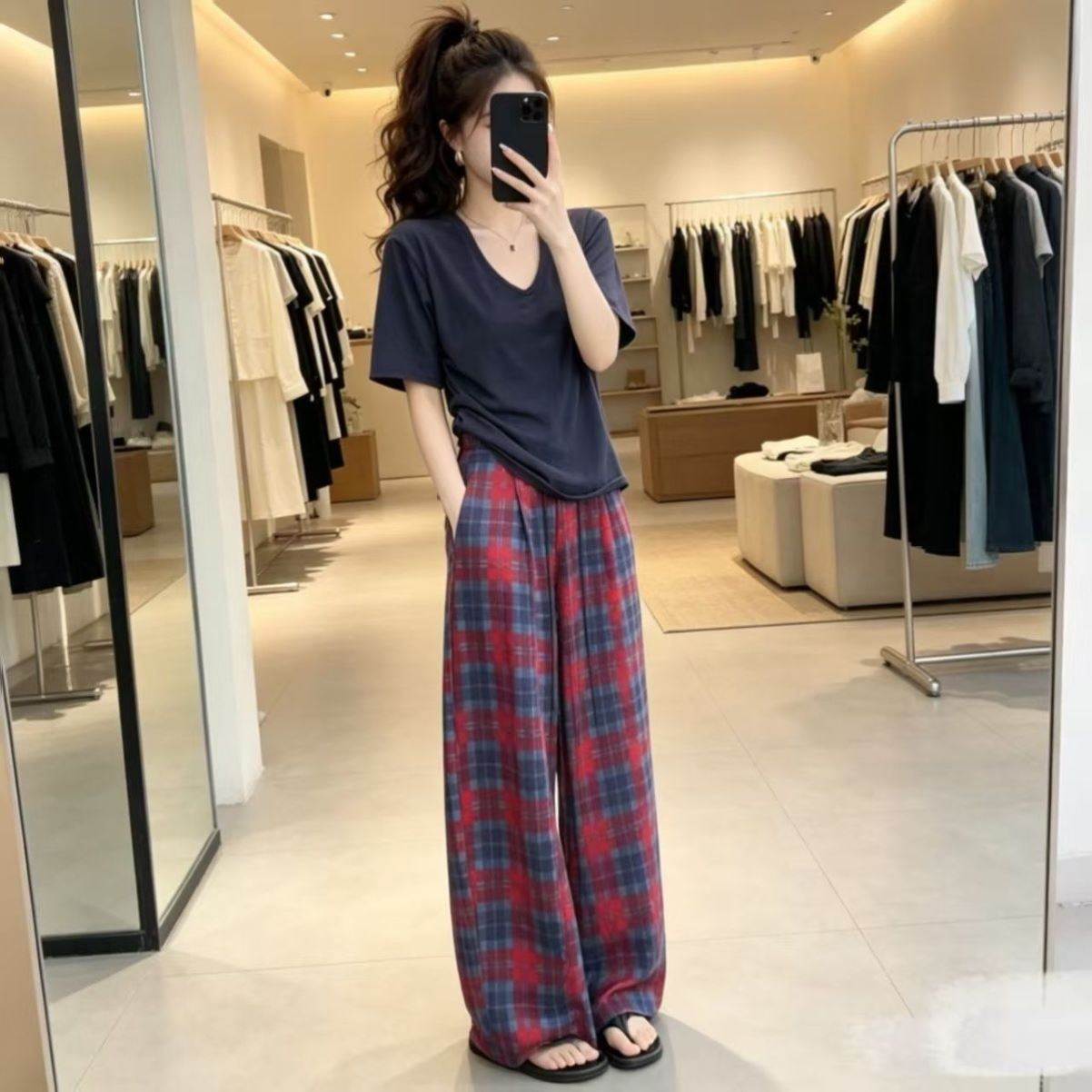 减龄套装时髦显瘦时尚穿搭爆款女装v领短袖t恤格子阔腿裤二件套