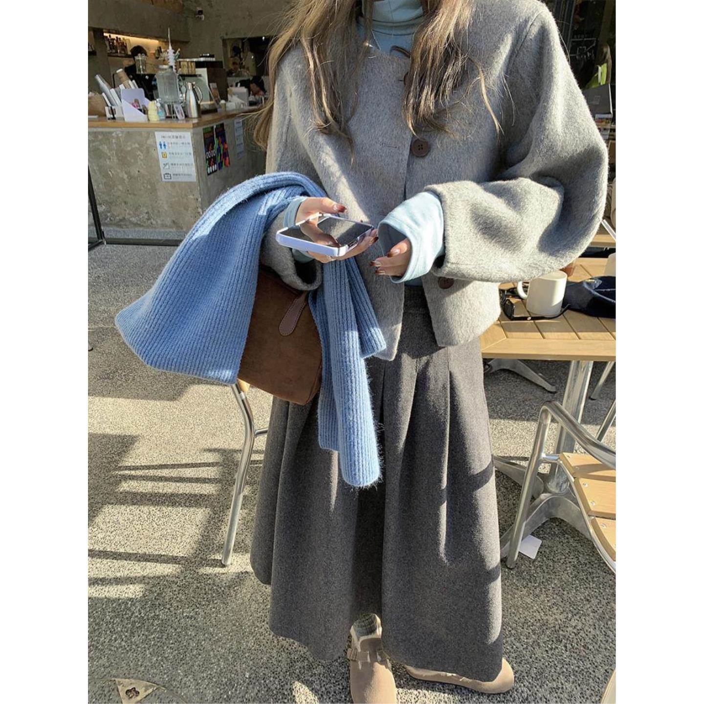 美拉德套装女冬季新款夹棉加厚短款毛呢外套高腰百褶半身裙三件套