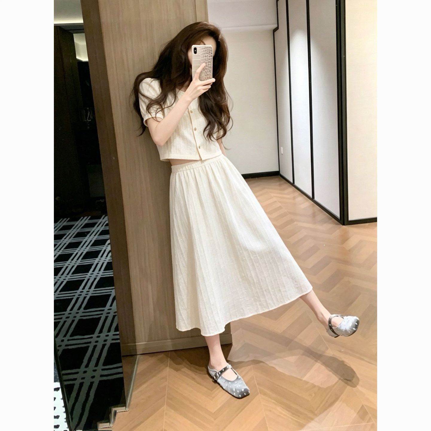 2026新款夏装淡人高知穿搭一整套巨好看的休闲超火裙子两件套装女