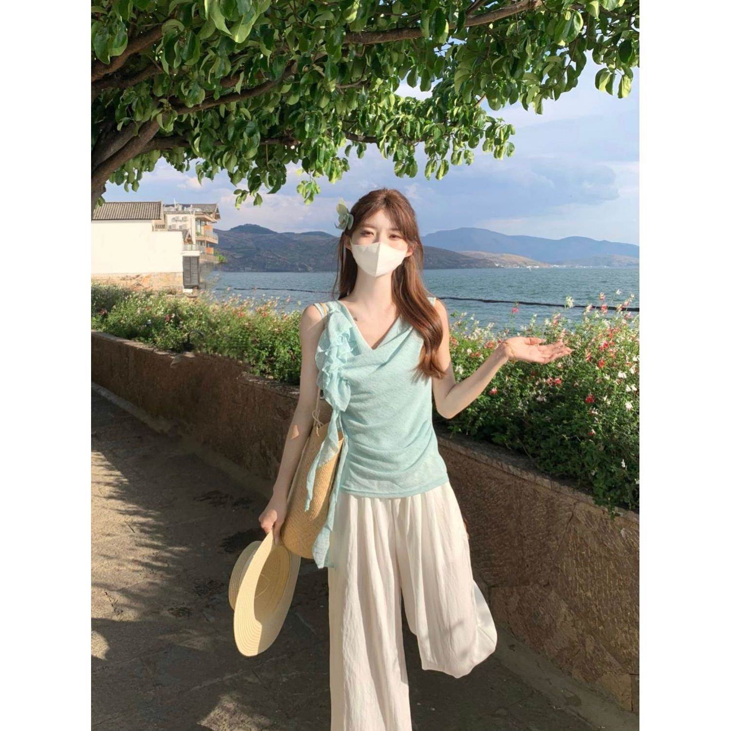 法式荷叶边荡领吊带背心女夏季2026新款短款纯欲修身度假甜美上衣