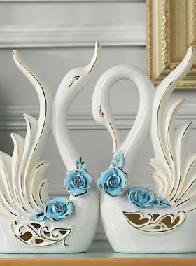 创意情侣天鹅结婚礼物摆件家居装饰品陶瓷工艺品时尚新房婚房摆设