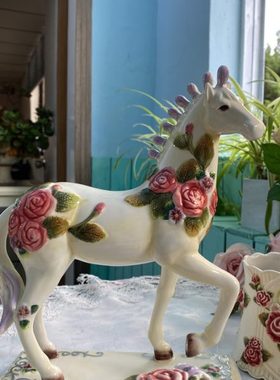 方亚马到成功玫瑰马陶瓷摆件生日礼品创意家居礼品玄关酒柜摆件