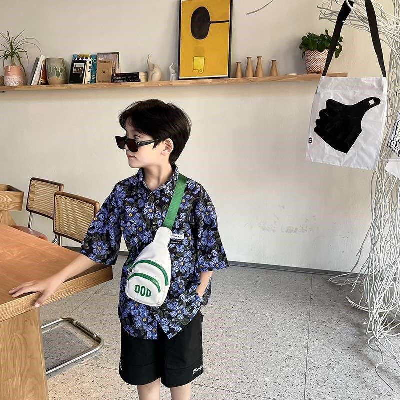 儿童斜挎背包小男孩帅气单肩小包包男童网红胸包潮酷外出时尚男款