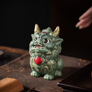 禅意中式陶瓷祥瑞麒麟瑞兽摆件创意家居客厅办公室桌面装饰礼品