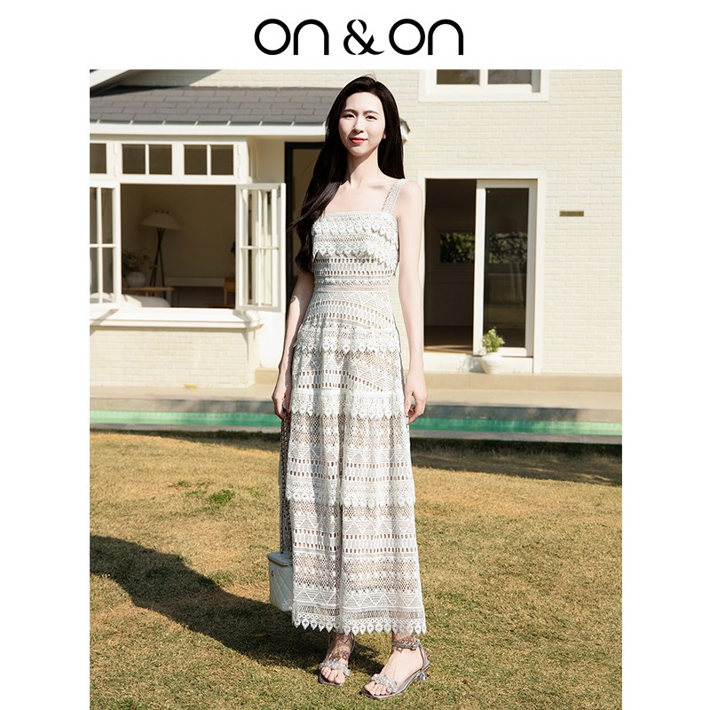 ON&ON/安乃安2025夏季新款复古勾花镂空气质收腰显瘦吊带连衣裙