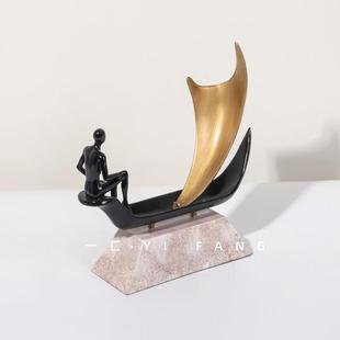 一匚 板间创意象艺术树脂关人物抽帆GHH船摆件 售样楼部茶几玄装