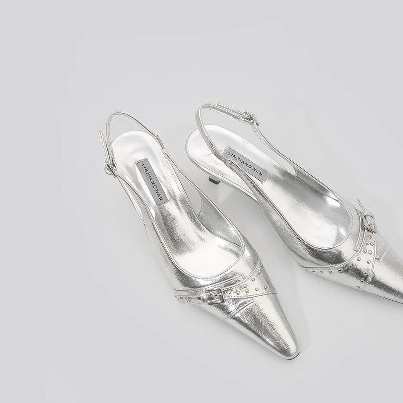 黑色高跟a鞋女2025年夏季新款设计感小众气质鞋子铆钉韩系千金凉