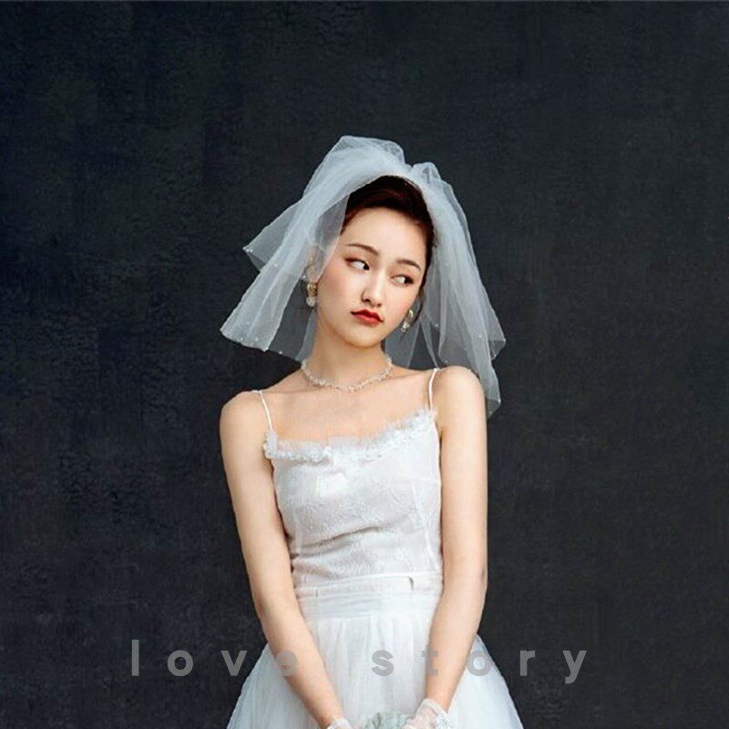 新娘结婚登记领证蓬蓬小头纱短款韩式简约旅拍白色X网红拍照道具