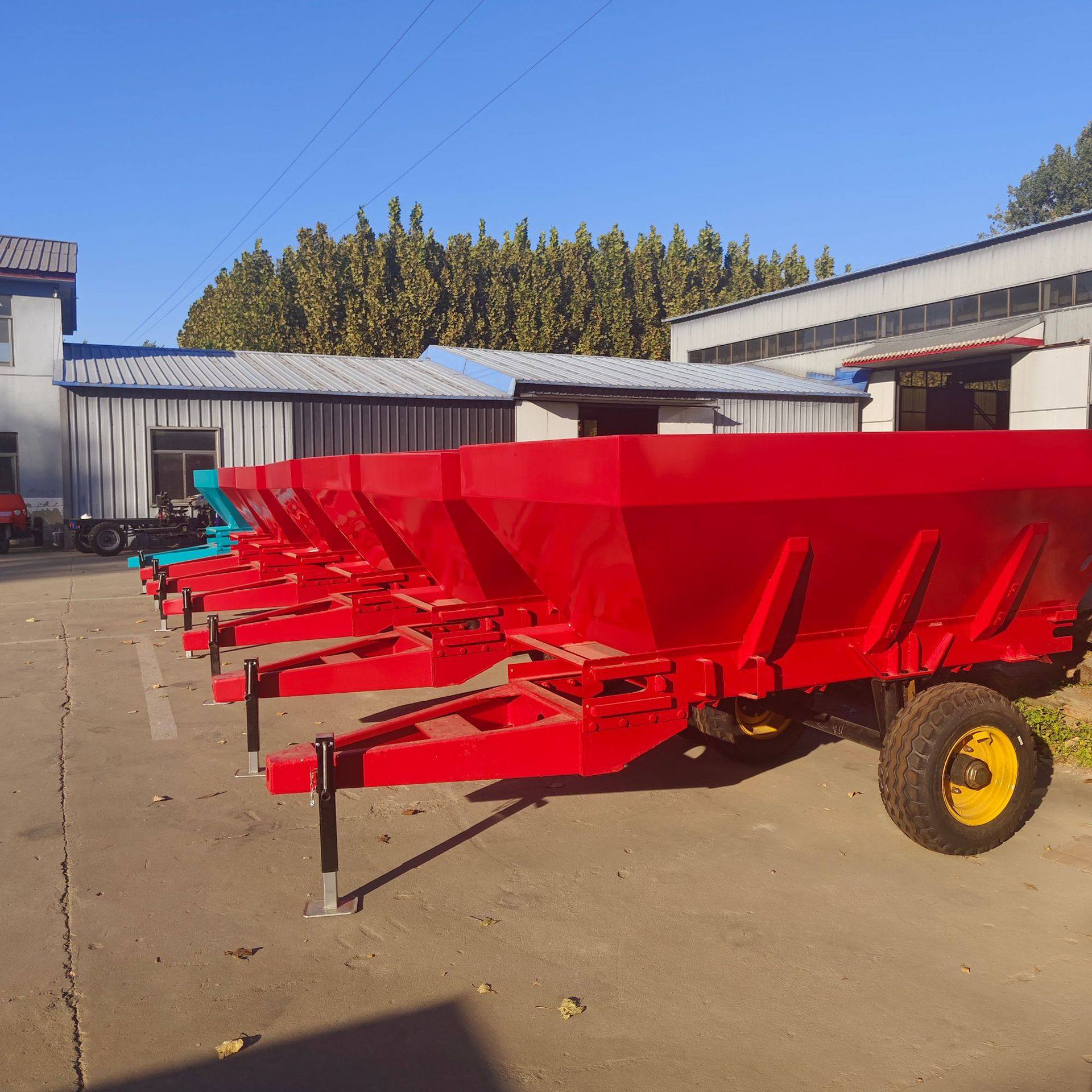 哈尔滨自走式干湿粪撒粪车 牛羊粪有机肥撒粪机 供应齐全,五金/工具,其他专用车,淘宝优惠券,粉丝福利购,淘宝优惠卷