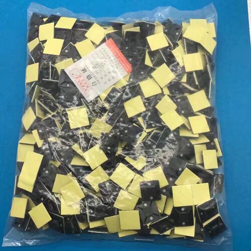 永达 黑色25*25  500个 自粘式扎带J布线固定座吸盘定位片 包邮