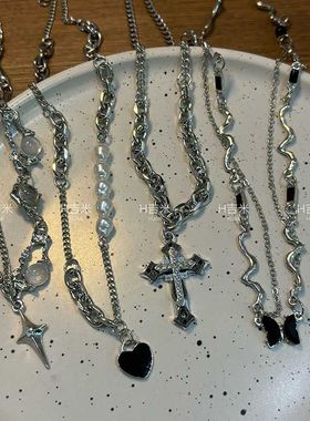 高颜值潮款辣妹项链合集黑色蝴蝶小众设计感十字架嘻哈百搭项链女