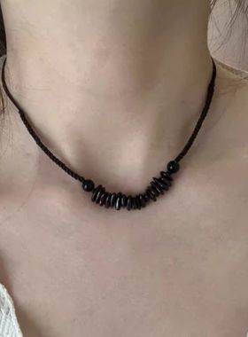 《石榴熟了》新中式复古编绳石榴碎石黑色2025年新款可调节项链